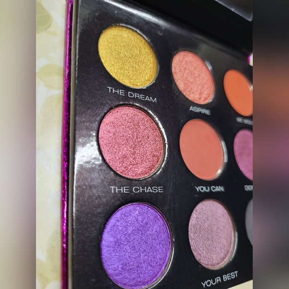 Sydney Grace, Chase Your Dreams Palette - Picture 8 of 9